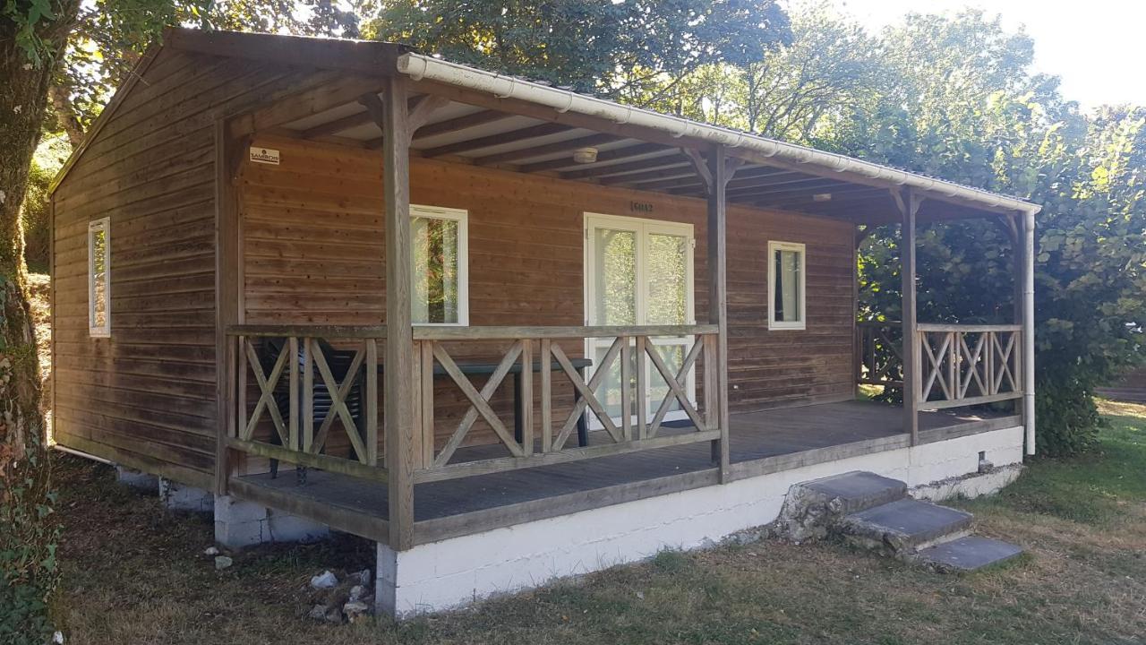 Camping Bleu Soleil Rouffignac Saint-Cernin Exterior foto