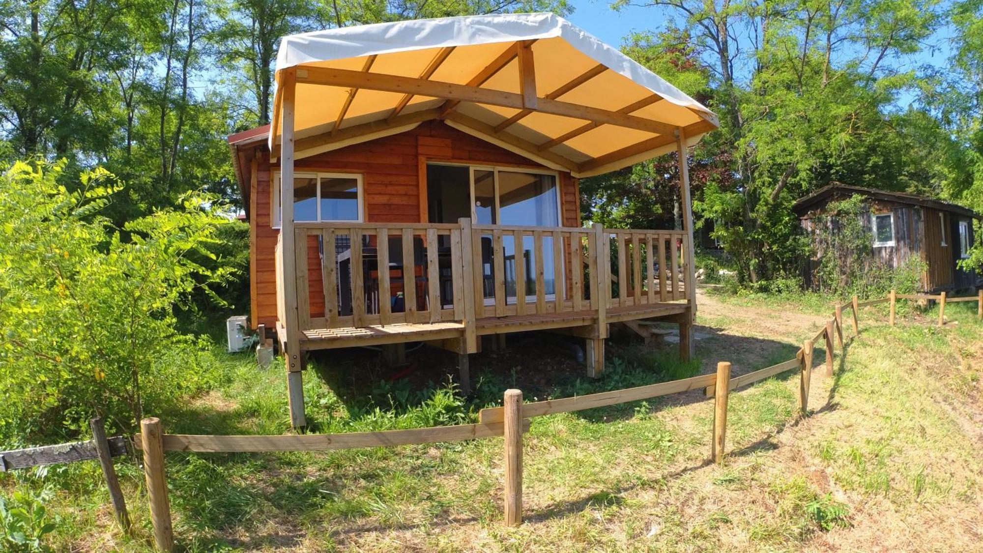 Camping Bleu Soleil Rouffignac Saint-Cernin Exterior foto