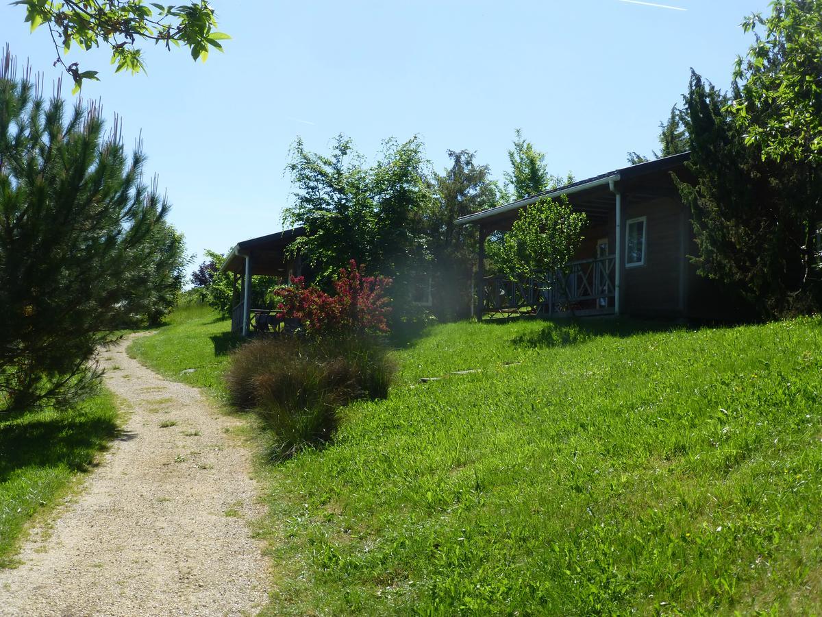 Camping Bleu Soleil Rouffignac Saint-Cernin Exterior foto